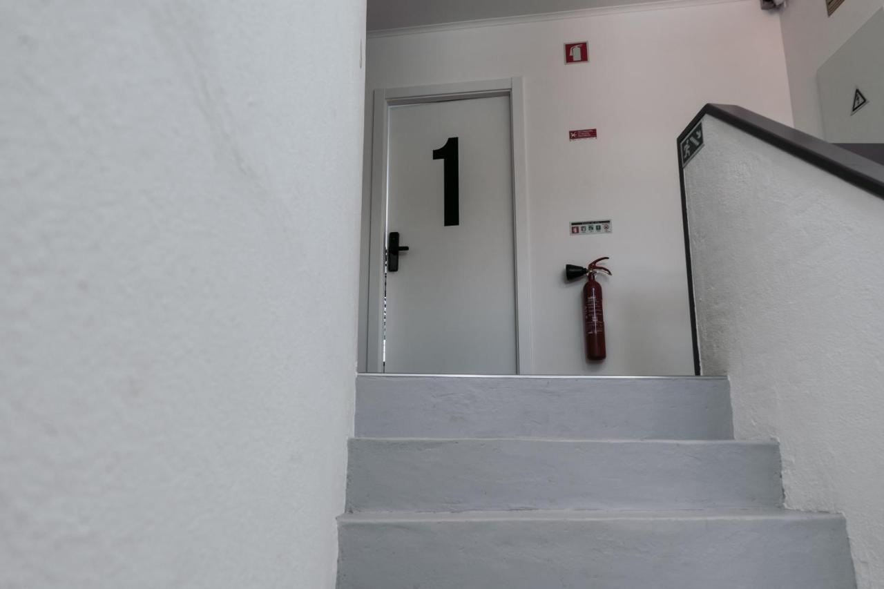 Middle Point Hostel Sardoal Exterior foto